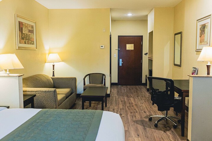 Room 21 of 24