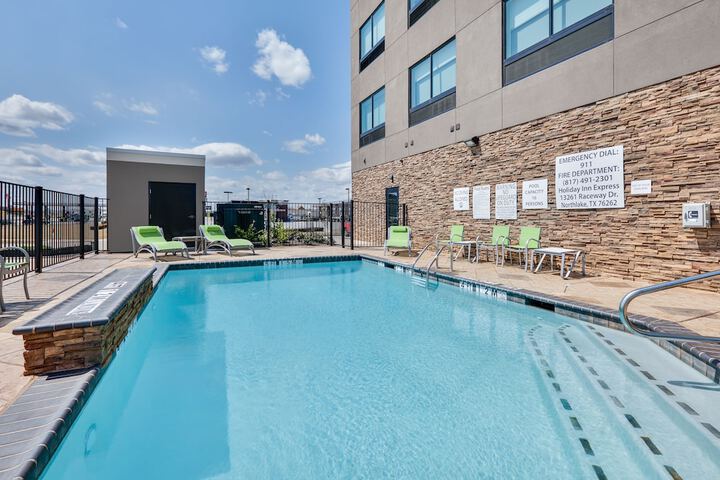 Holiday Inn Express & Suites Fort Worth North - Northlake by IHG