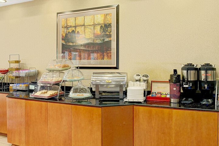 Breakfast/Coffee Service 17 of 21