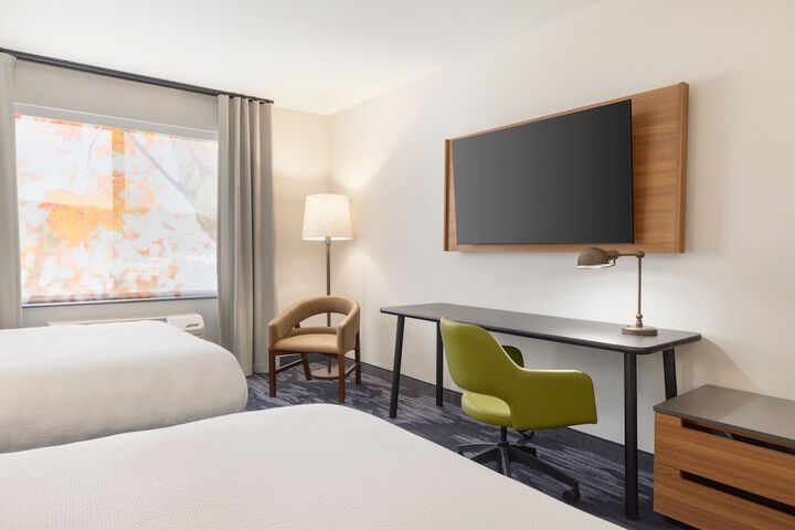 Room 13 of 31