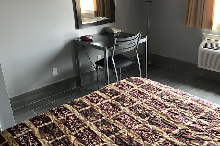 Room 19 of 46