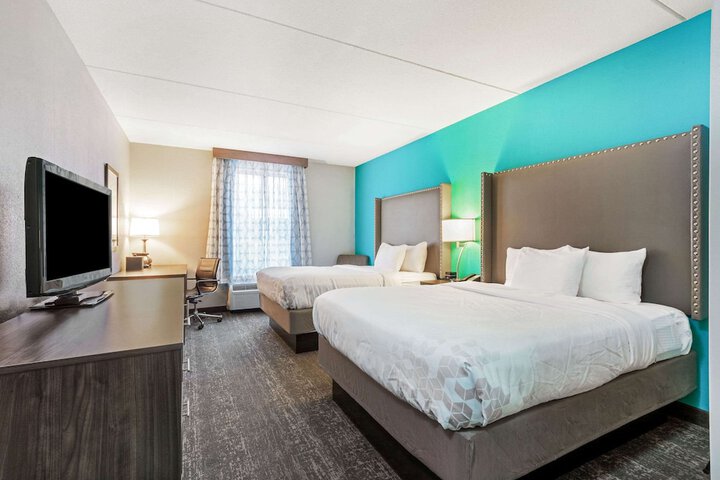 Room 22 of 49