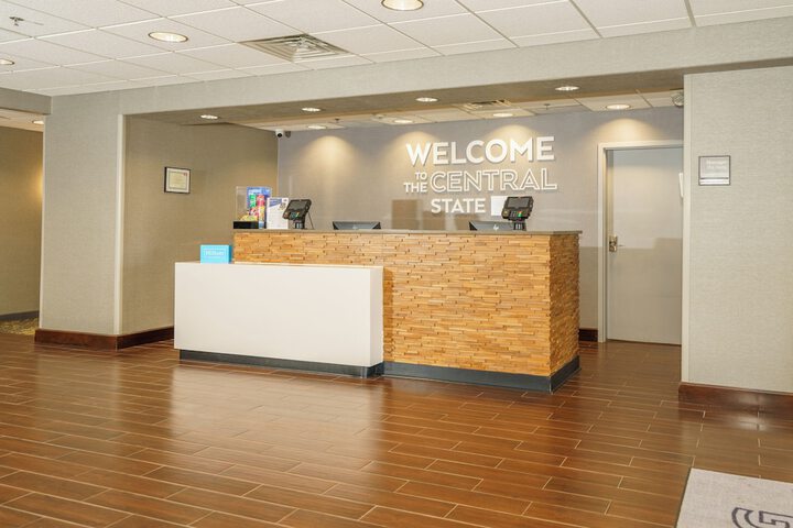 Hampton Inn Garden City