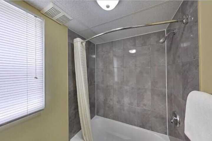 Room 15 of 71