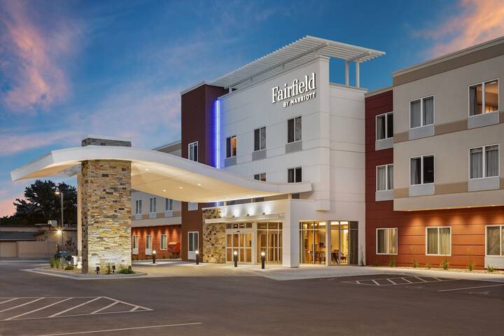 Hotel 3 of 35