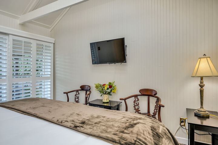 Room 47 of 153