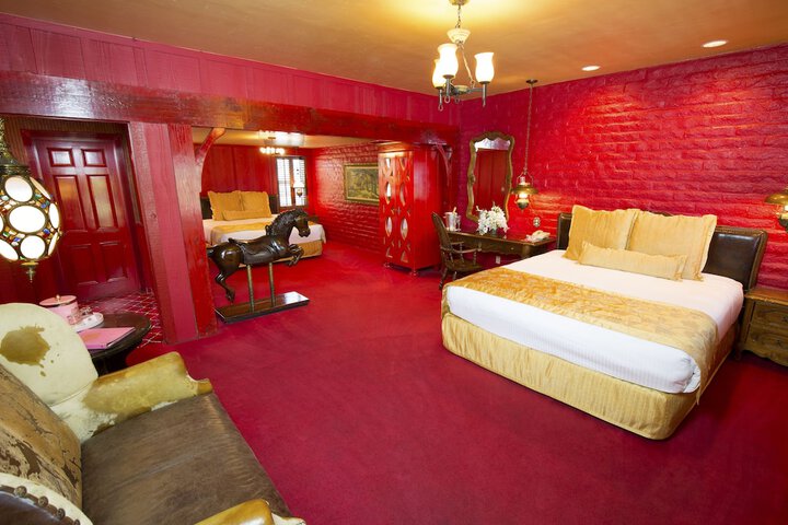Room 282 of 461