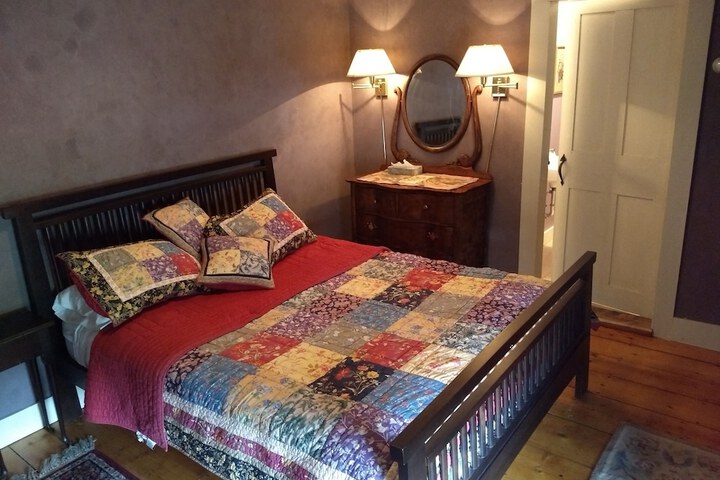 Room 18 of 36