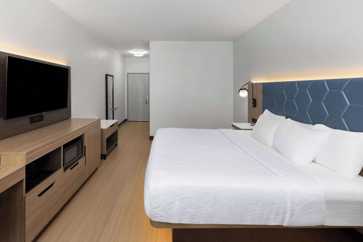 Room 20 of 47