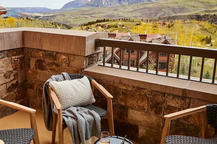 Madeline Hotel & Residences Auberge Collection