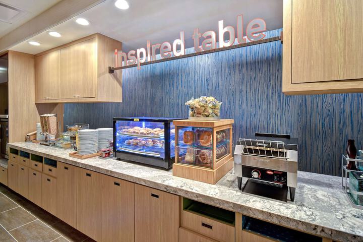 Home2 Suites by Hilton Eau Claire South