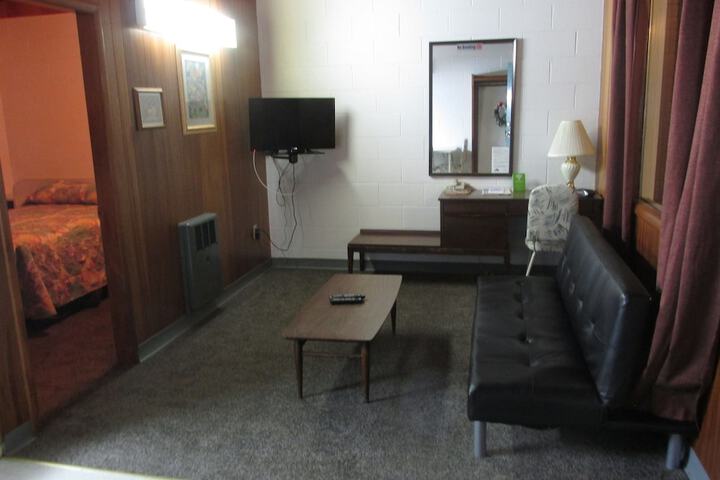 Room 22 of 34