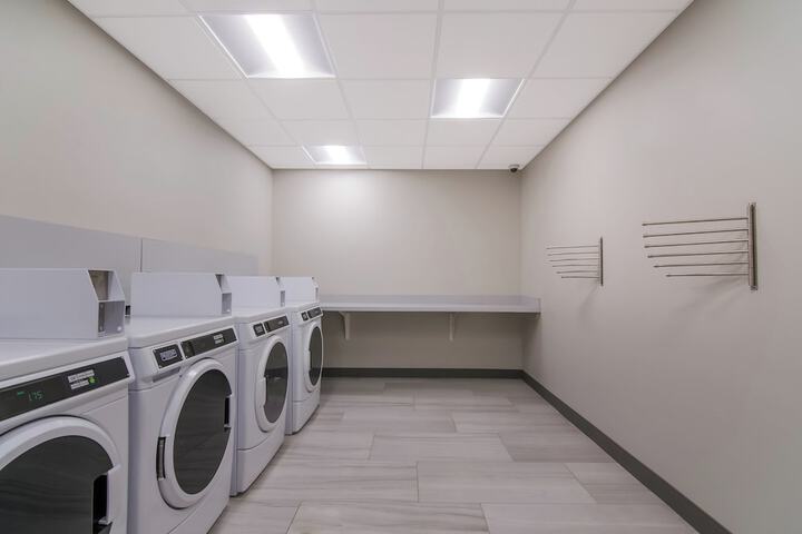 Holiday Inn Express & Suites Springdale Fayetteville Area by IHG