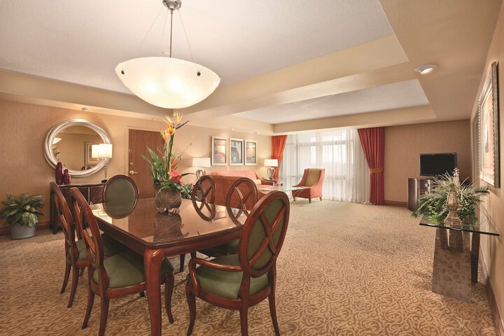 Room 42 of 62