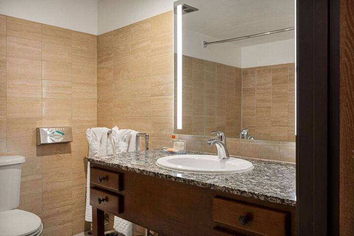 Chateau Big Bear Boutique Hotel BW Signature Collection