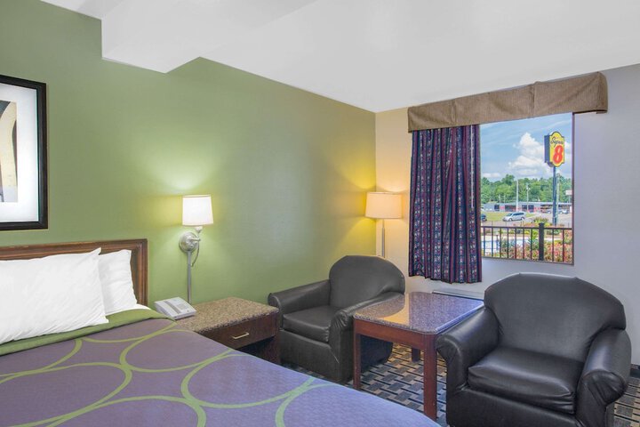 Room 17 of 20