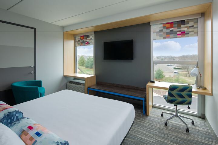 Room 8 of 23