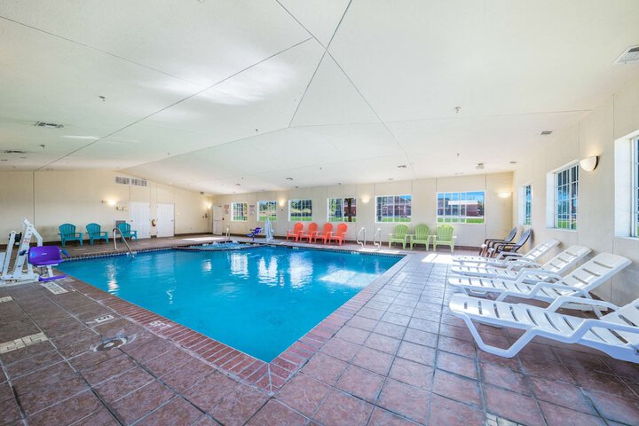 Pool 2 of 27