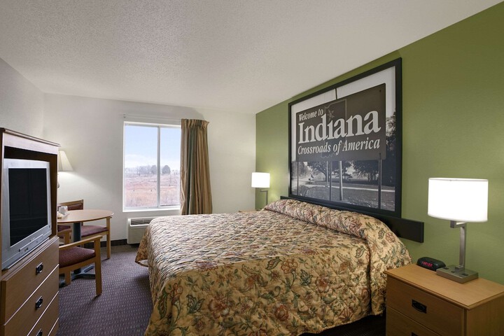 Room 13 of 23