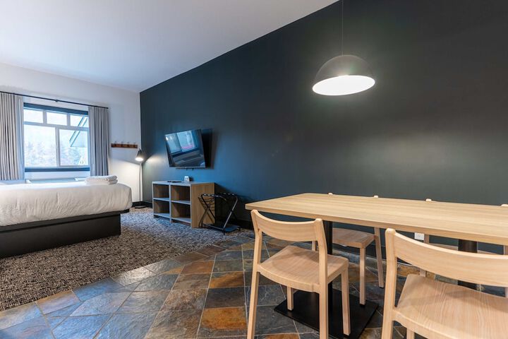 Room 12 of 41