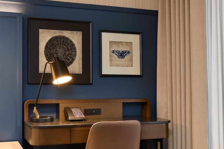 DoubleTree by Hilton North Vancouver