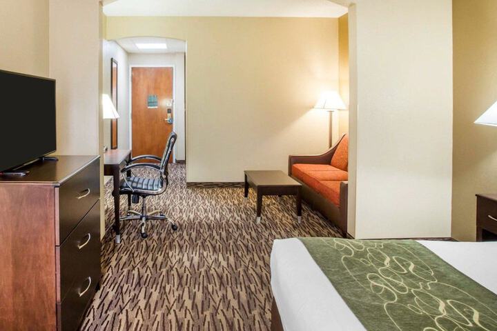 Room 21 of 35