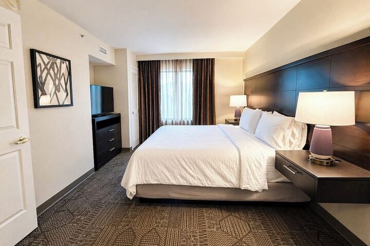 Staybridge Suites Middleton Madison-West by IHG
