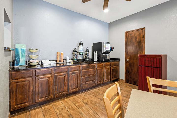 Quality Inn Brookings - University