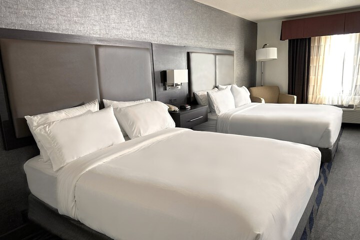 Room 7 of 43
