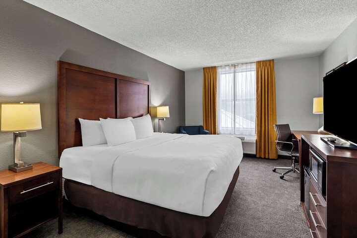 Comfort Inn & Suites Staunton