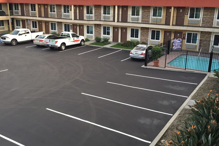 Ontario Inn & Suites