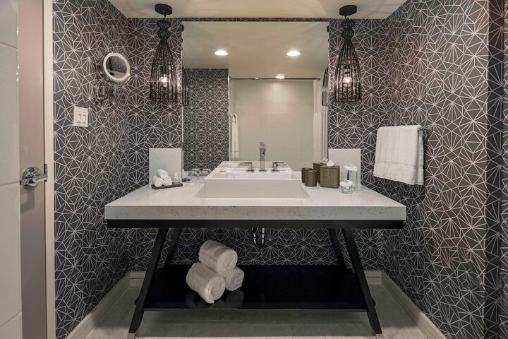 Room 29 of 56