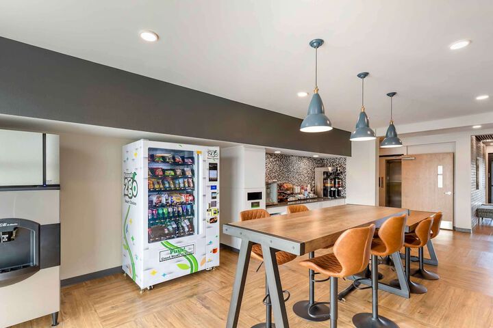 Breakfast/Coffee Service 24 of 25