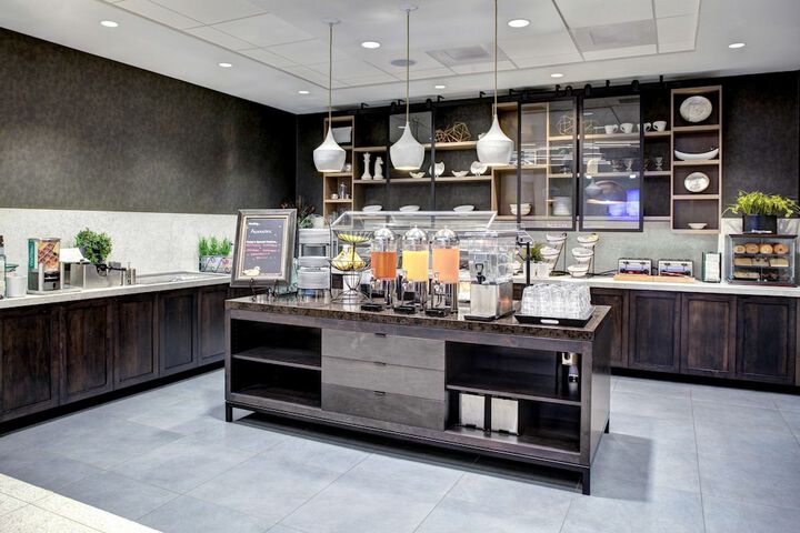 Breakfast/Coffee Service 31 of 43