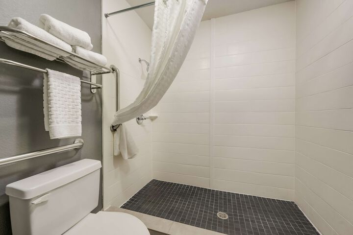 SureStay Hotel by Best Western Deer Park