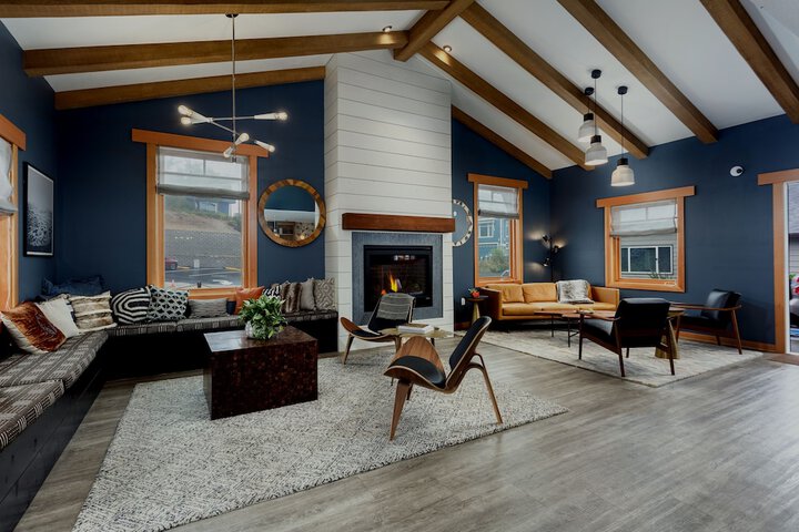 The Coho Oceanfront Lodge