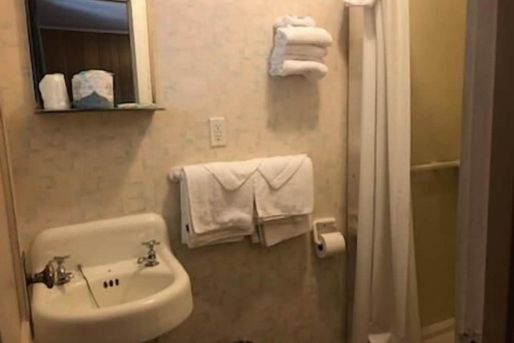 Room 26 of 57