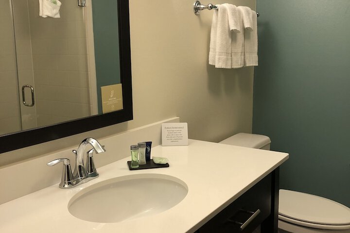 Sleep Inn & Suites Cumberland - LaVale
