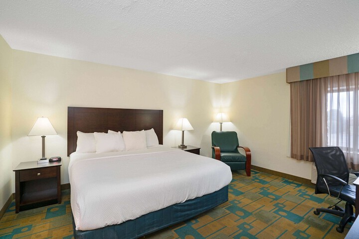 Room 21 of 36