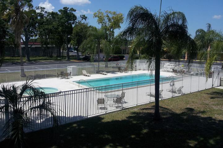 Pool 4 of 38