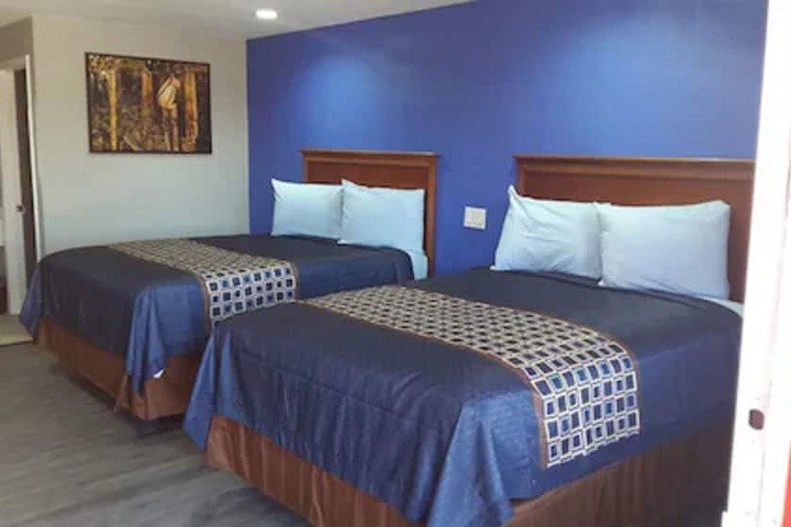 Paris Inn