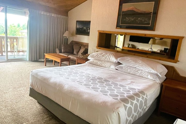 Room 80 of 83