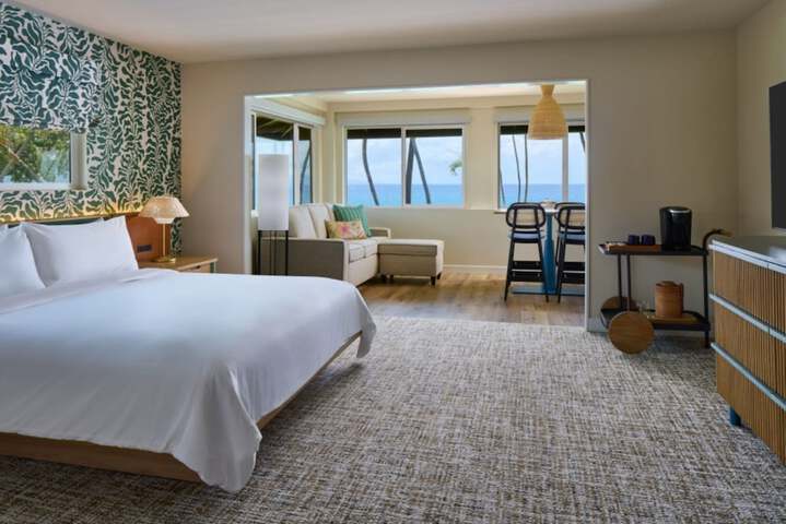Royal Lahaina Resort & Bungalows