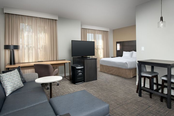 Room 25 of 53