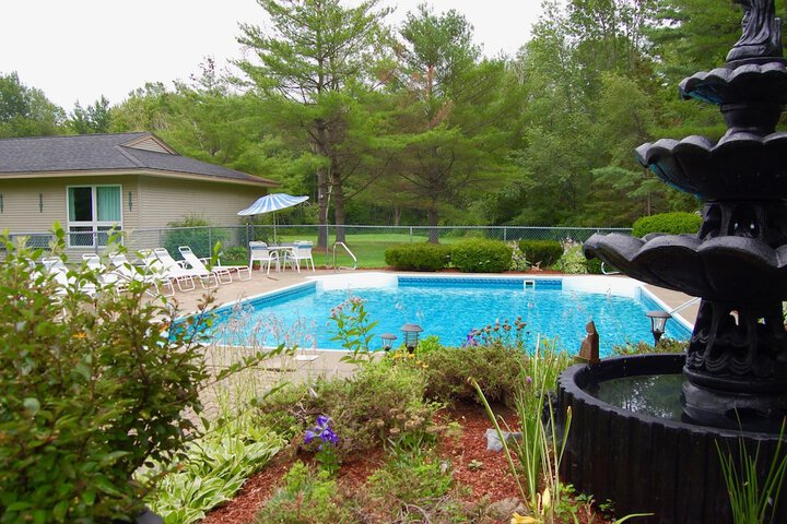 Pool 6 of 44