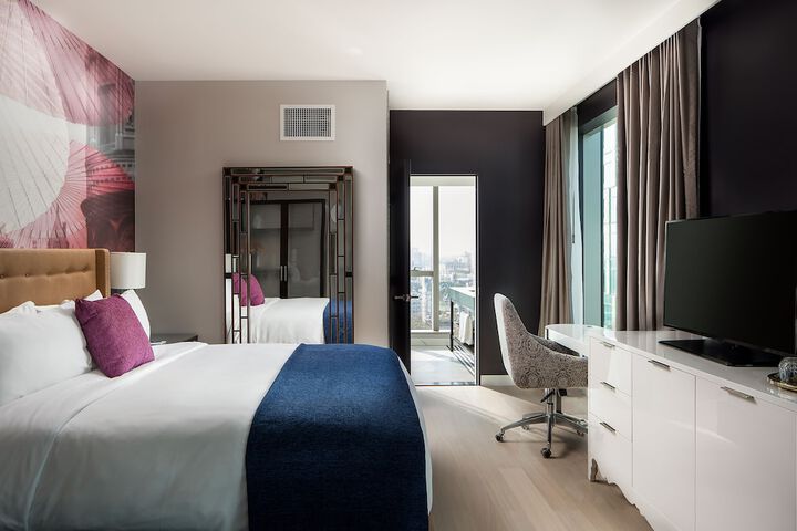 Room 26 of 65