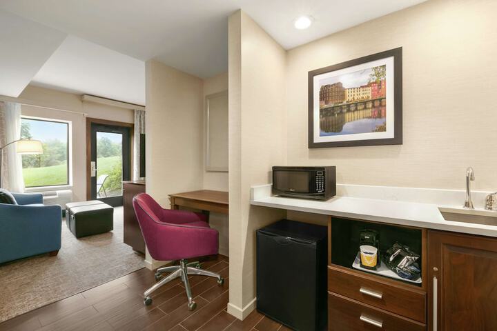 Room 44 of 59