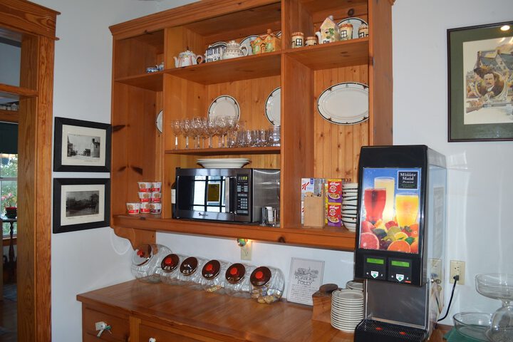 Breakfast/Coffee Service 55 of 62