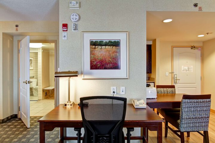Room 34 of 60