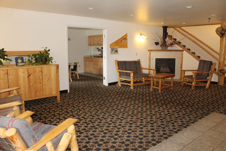 Hotel 4 of 73